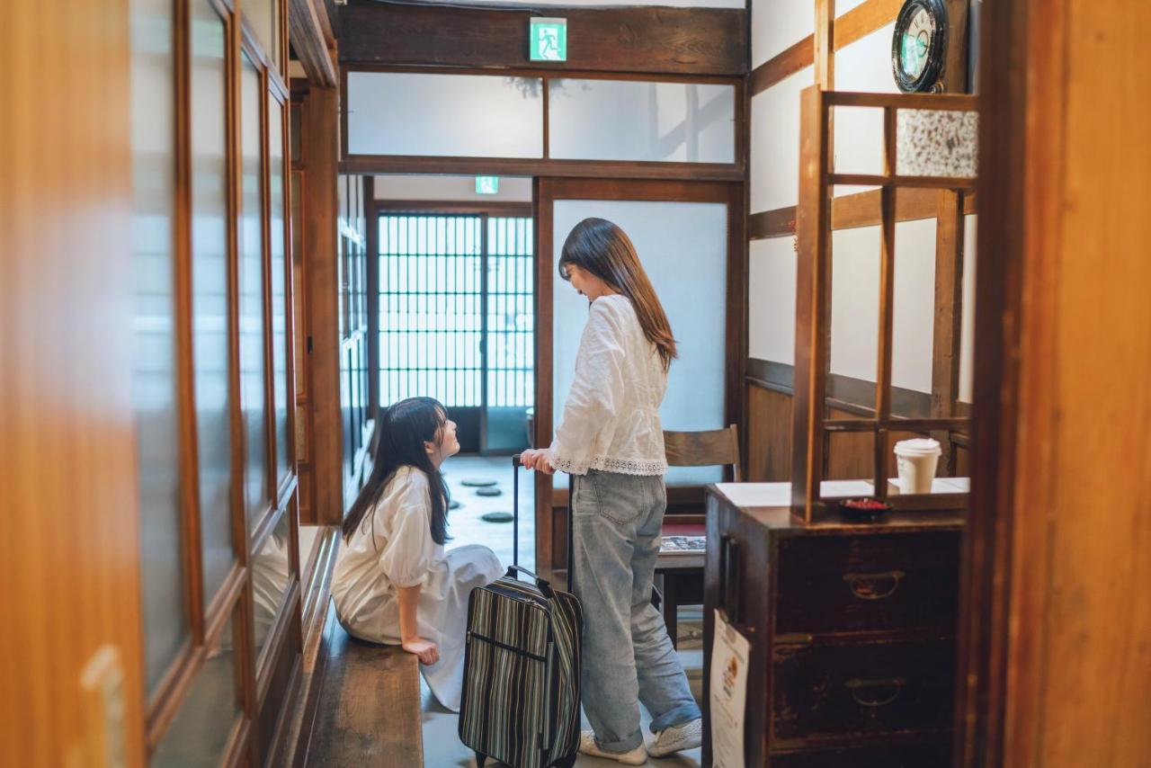 Machiya Guest House Carta Kanazawa Eksteriør billede