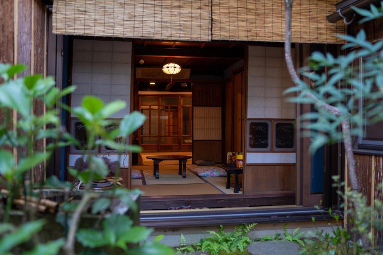 Machiya Guest House Carta Kanazawa Eksteriør billede